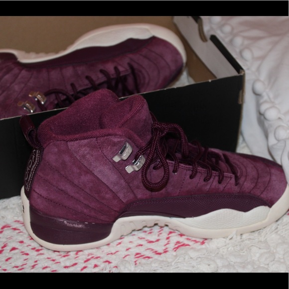 Air Jordan 12 - Picture 1 of 4